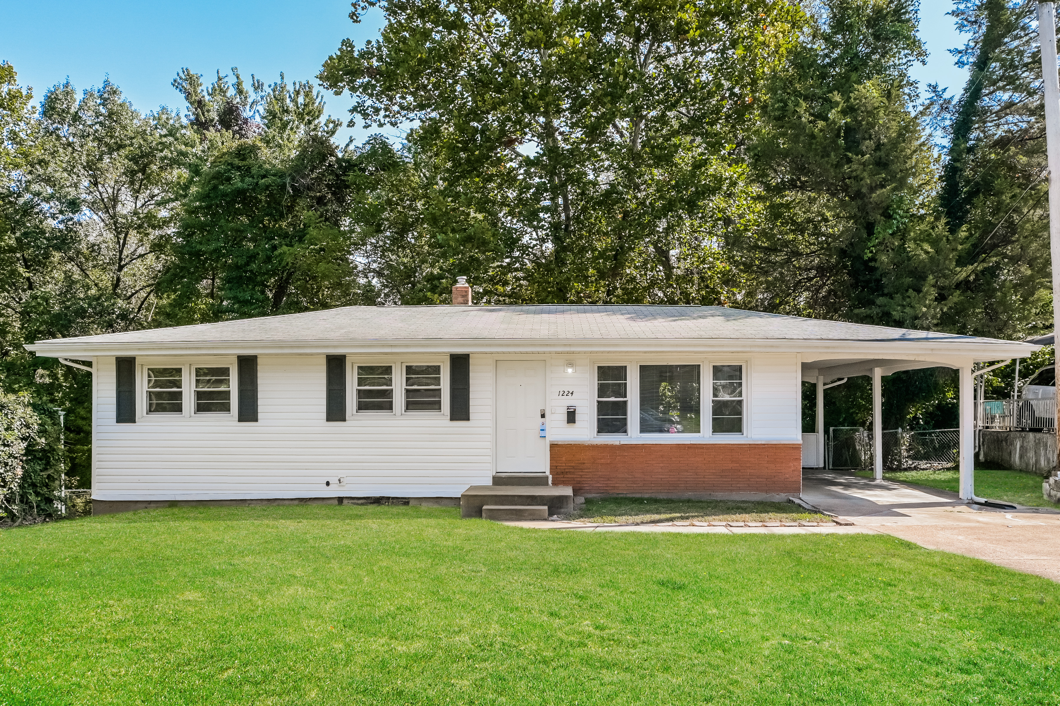 1224 Weleba Ave St. Louis, MO 63121